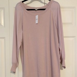 Womens plus sized sweater/blouse with long sleeves